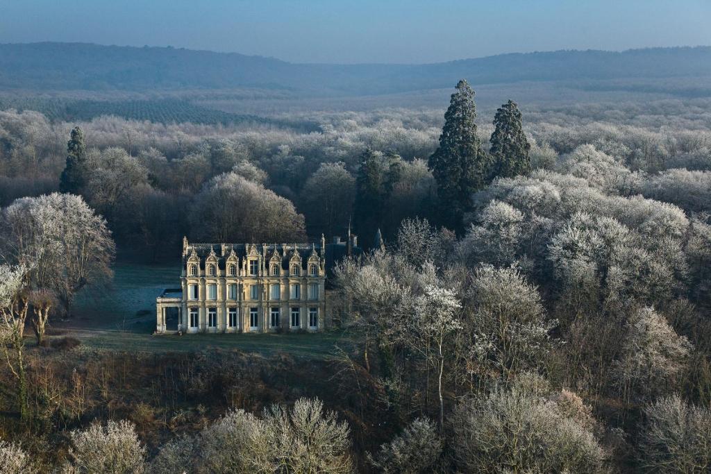 Chateau De La Madeleine Acomodação com café da manhã Pressagny-lʼOrgeuilleux Exterior foto